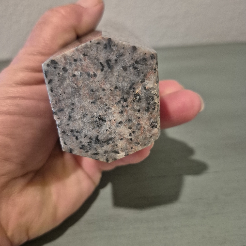 Natural Yooperlite UV Crystal Obelisk Tower #1 New - Picture 8 of 10